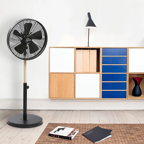 Ventilateur sur pied