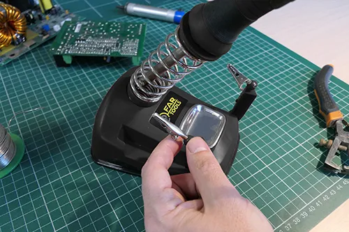Soldering iron