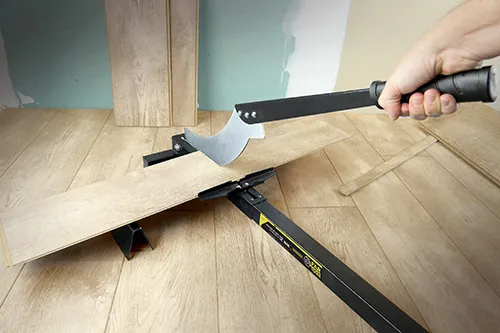 Laminate flooring cutter