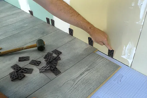 Lot de 20 cales pour parquet