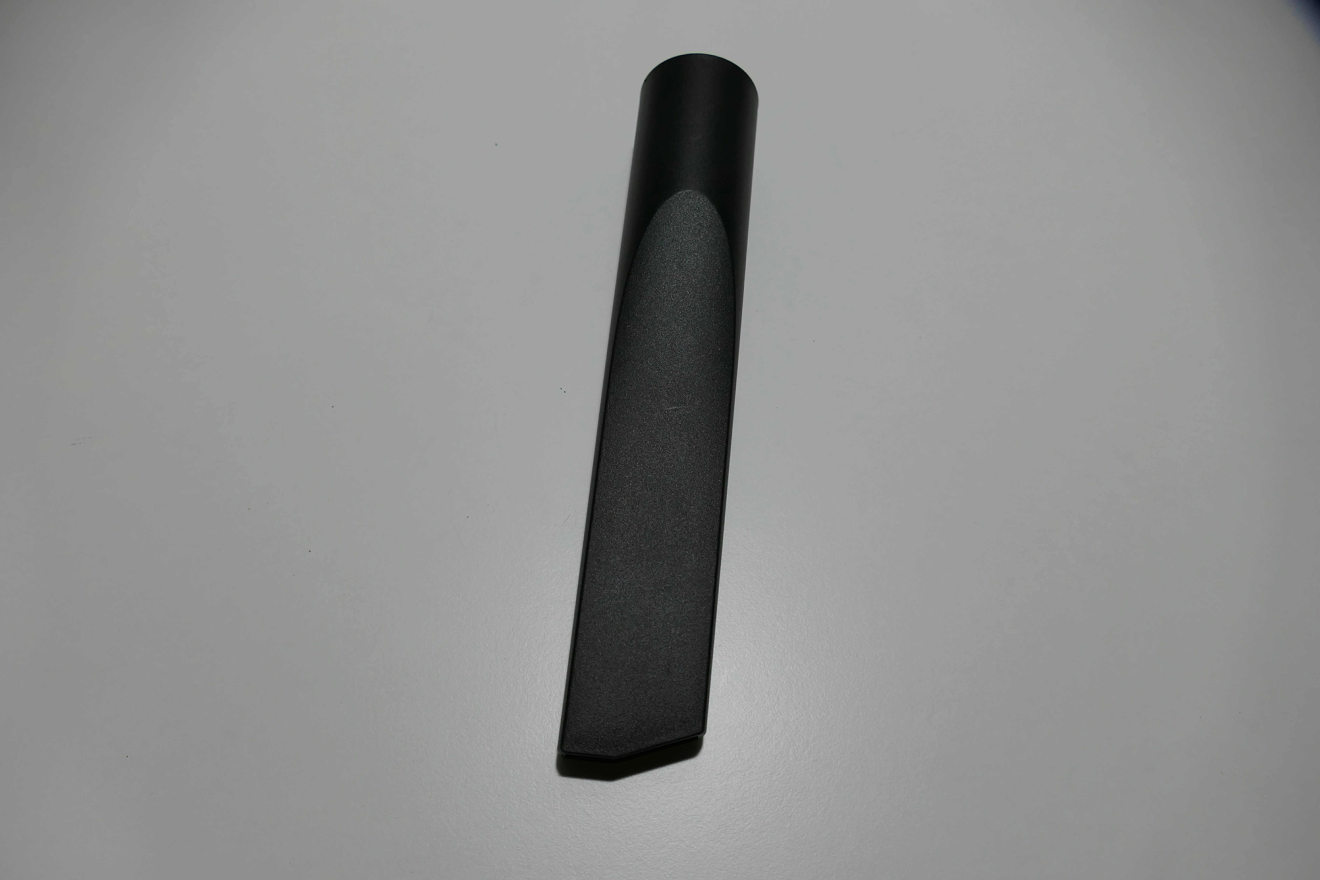 810121307B - EMBOUT ETROIT