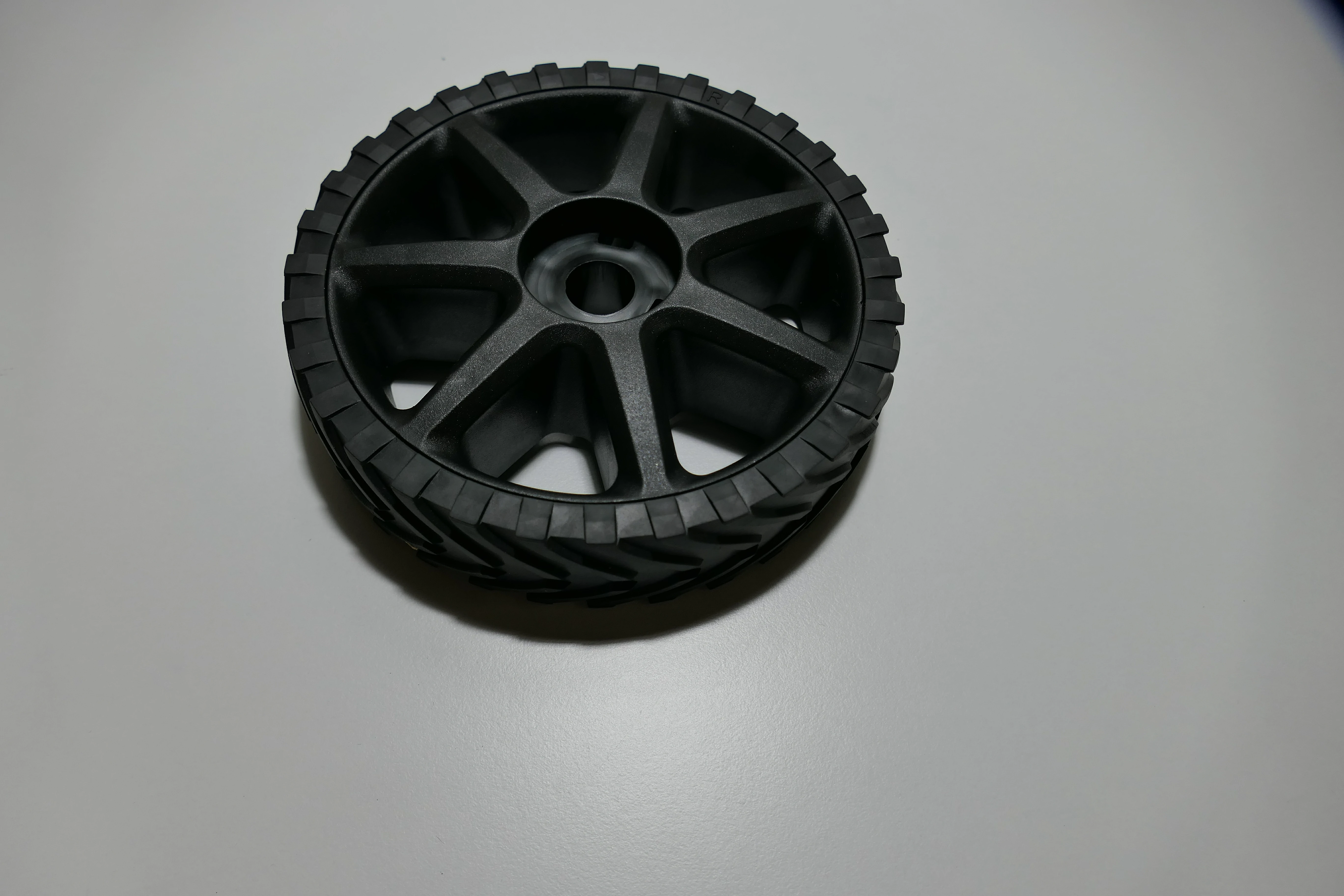 810121309B - ROUE ARRIERE