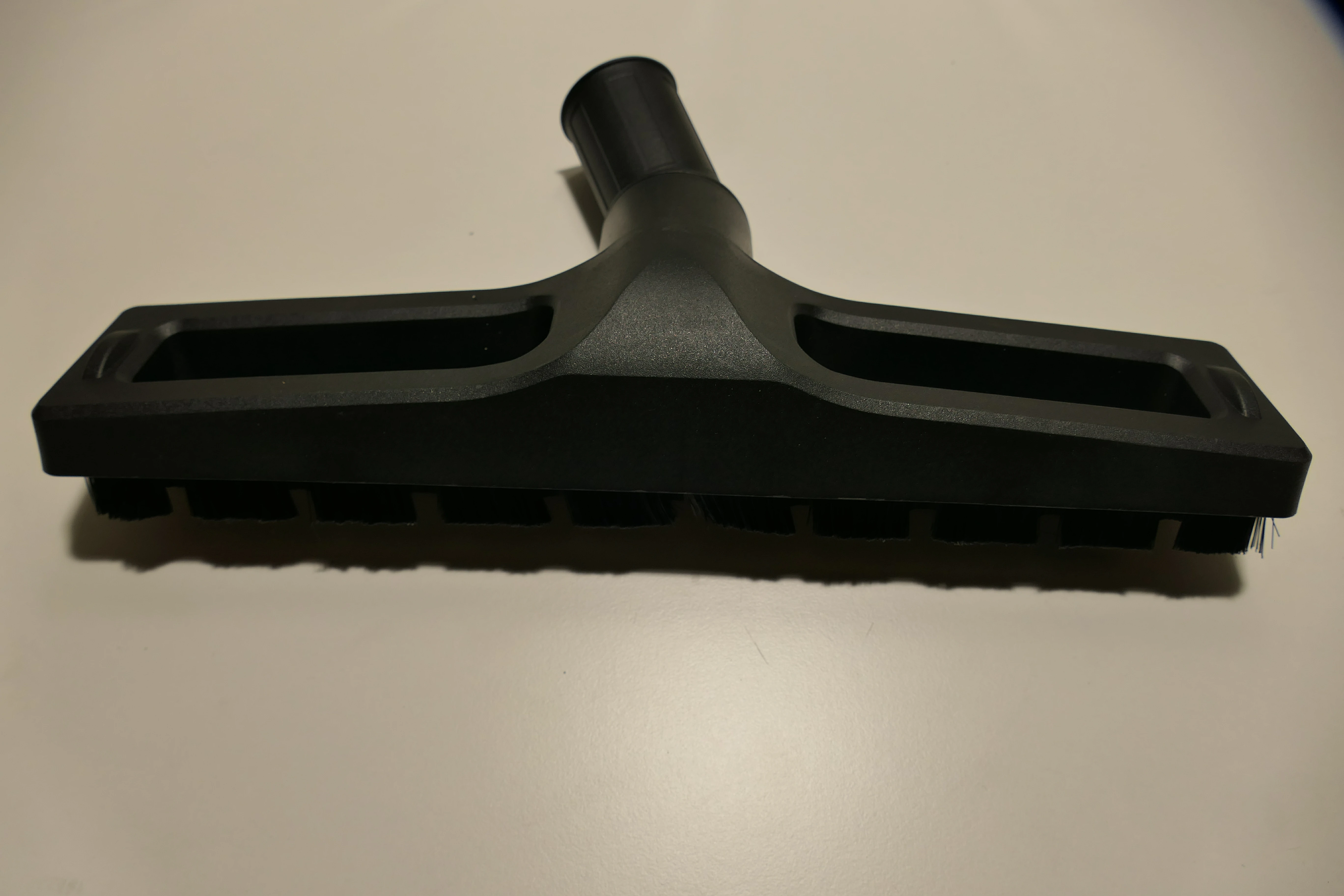 810123103 - BROSSE ARTICULE SOL