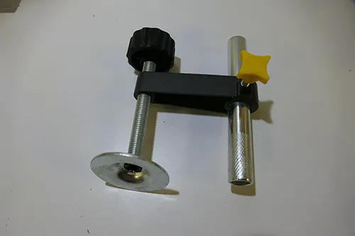 811335514 - PRESSE DE SERRAGE 